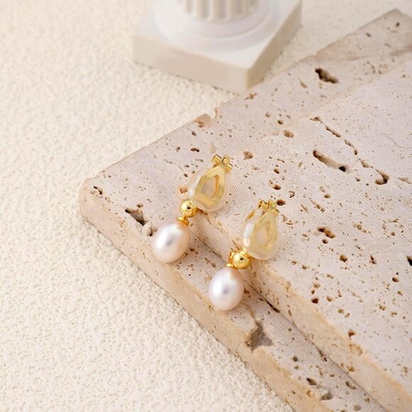 Women's White Gold Pearl Drop Dangle Earrings Elegant Lightweight Casual Jewelry - Picture 8 of 9